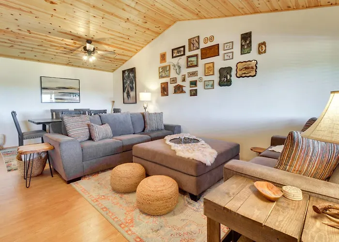 Holiday home Walk To Private Lake! Family W/ Large Decks *